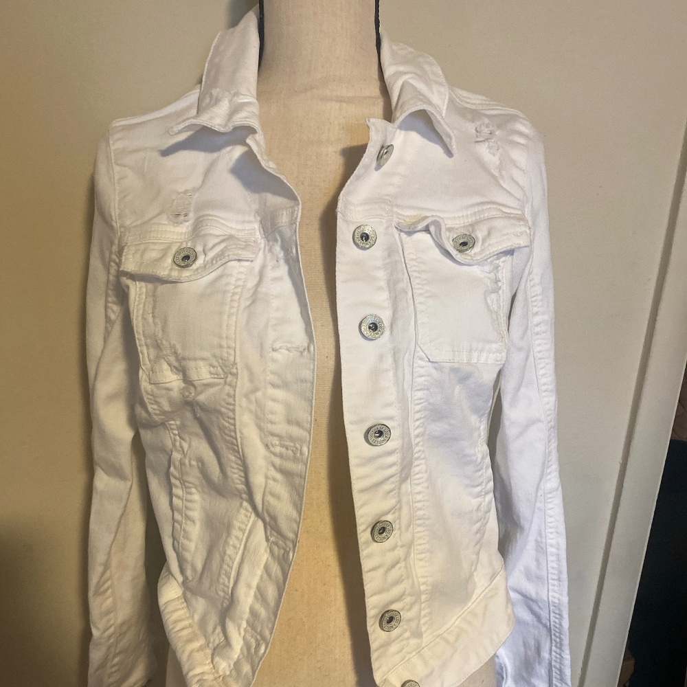 Guess White Cropped Denim Jacket, Fitted Distressed- Size M